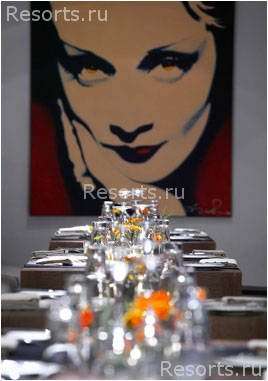 Life Gallery 19
